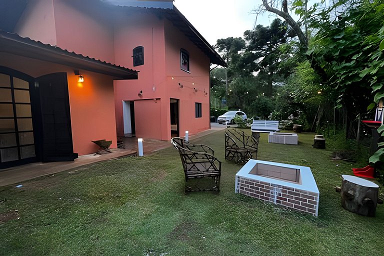 Suíte em pousada próximo ao centro FL1m