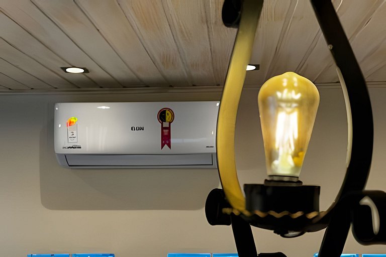 Suíte com aquecedor mini cozinha próx centro MF8am