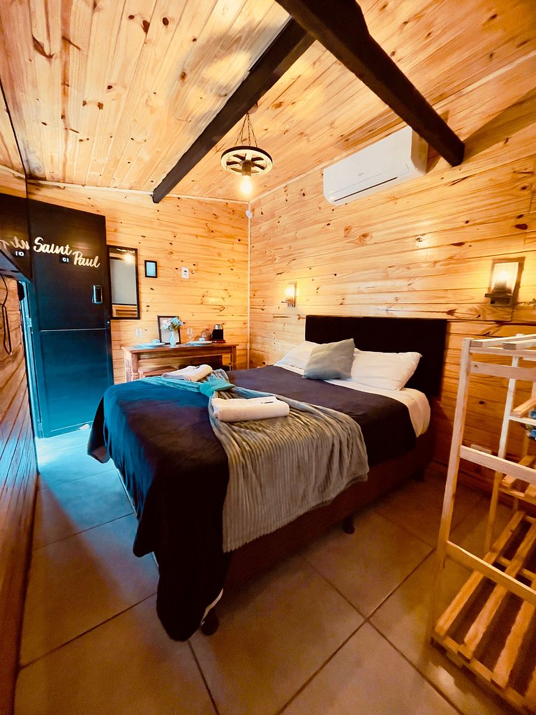 Chalé de Madeira Campos do Jordao CA1