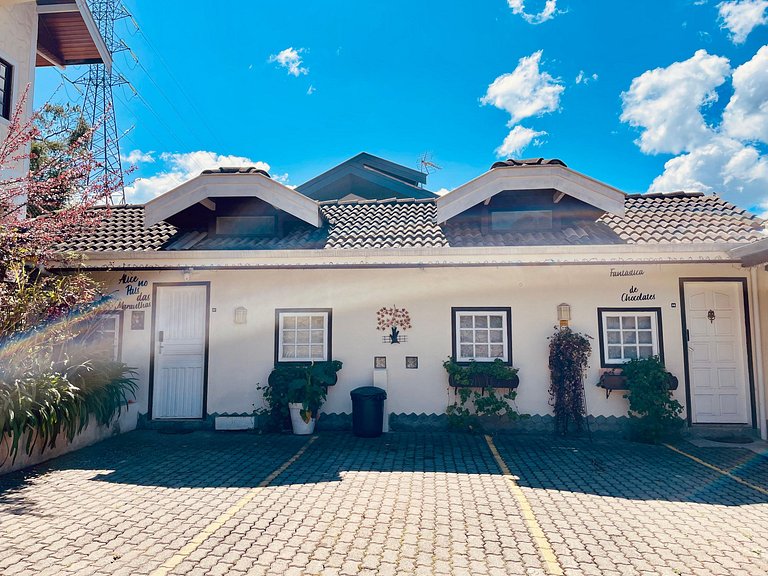 Suíte com aquecedor mini cozinha próx centro MF8am